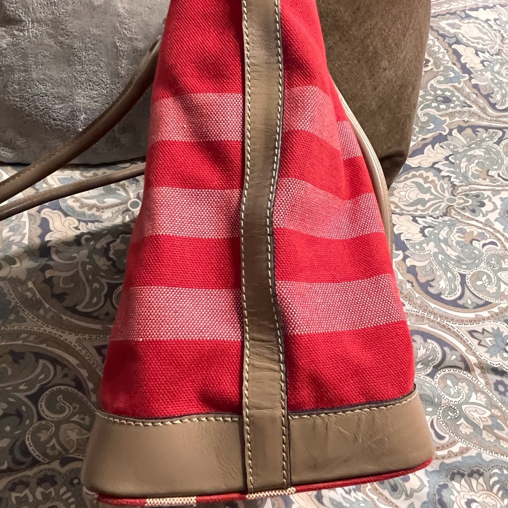 Beautiful Red Burberry Check Bag - Picture 11 of 16